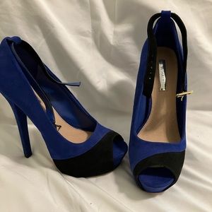 H By Halston black and dark blue bedroom heels